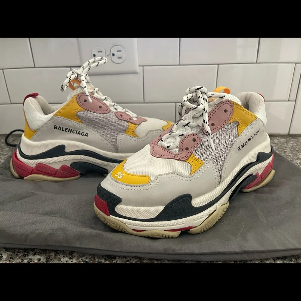 Authentic Balenciaga Triple S Shoes - Picture 1 of 9